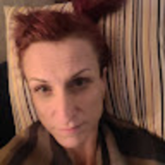 Meet your Posher, Andrea - Picture 1 of 1